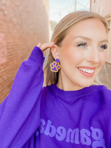 Gooooo dukes paw seed bead earrings