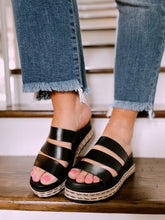 Load image into Gallery viewer, MIA Kaz sandal in black