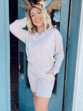 Load image into Gallery viewer, Summer Lovin&#39; Zip Pullover Set in Pastel Lilac