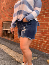 Load image into Gallery viewer, Curvy High Rise Distressed BF Shorts