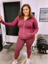 Load image into Gallery viewer, Criss Cross Butter Leggings in burgundy