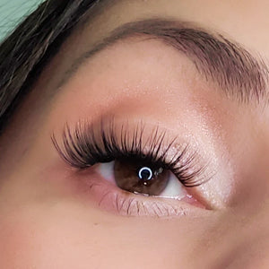 Lilac St. Uptown Lash Extensions