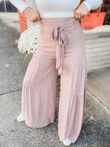 Feeling Free Wide Leg Pants in Taupe