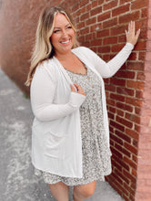 Load image into Gallery viewer, Curvy everyday simple slouchy cardigan