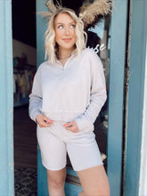 Load image into Gallery viewer, Summer Lovin&#39; Zip Pullover Set in Pastel Lilac